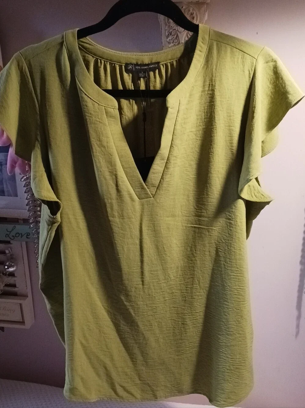 Adrianna Papell Lime Green V-Neck Flutter Sleeve Blouse L 🍈